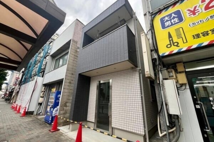 【熱田区 金山町】ロードサイド沿いの1階路面店！