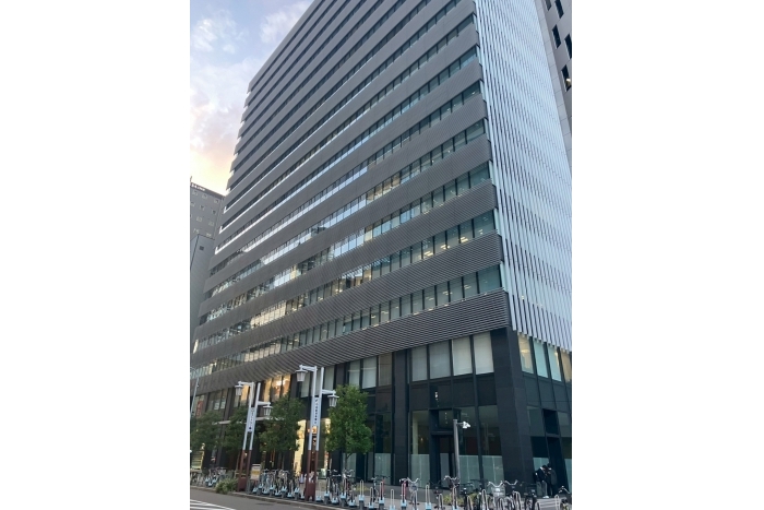 名古屋クロスコートタワー1階【担当：土居】